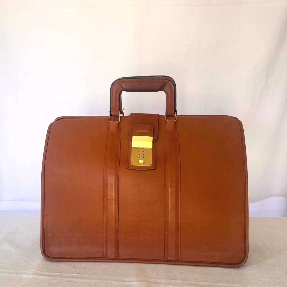 Vintage Coach Gladstone Doctors Bag Briefcase British Tan Leather Brass Lock